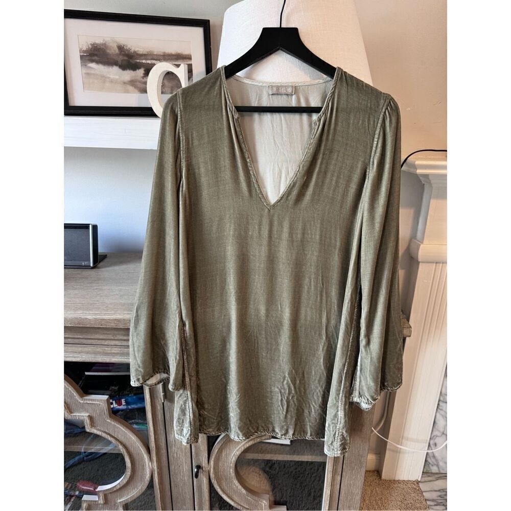 CP Shades NWOT Long Sleeve Velvet Mini Dress in‎ Green Size Small